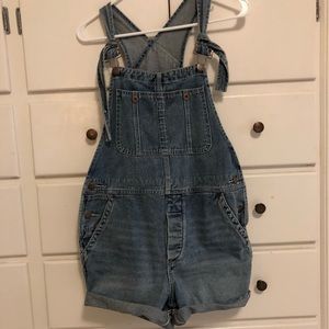 We the Free short-overalls